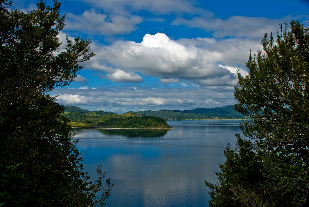 Lake Rotoma, Bay of Plenty, New Zealand, 3 April 2008