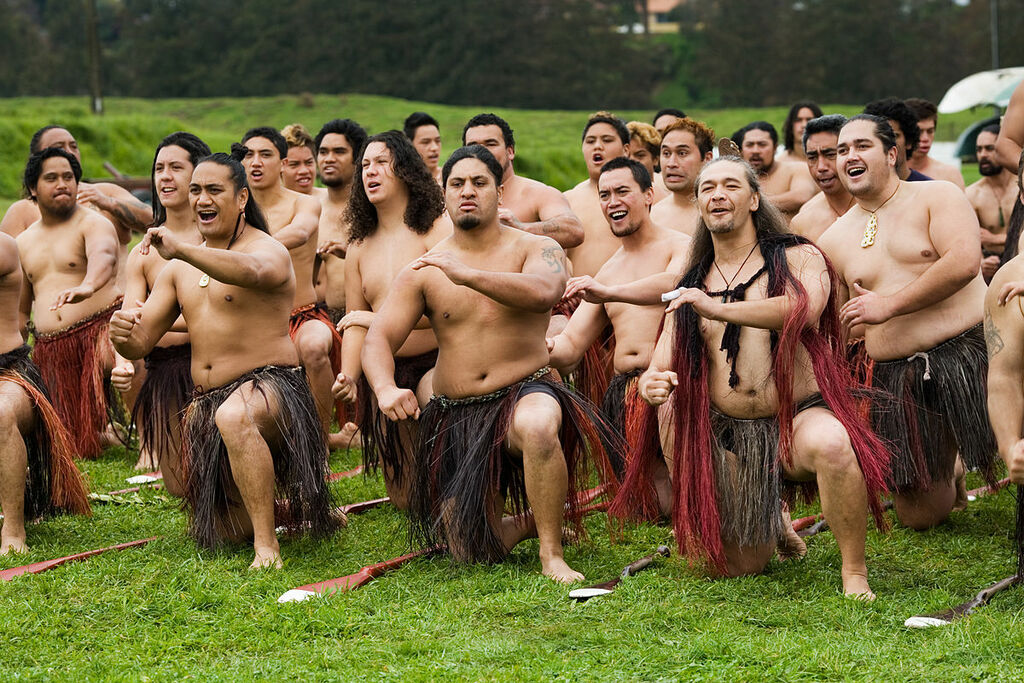 New Zealand - Maori rowing - 8449