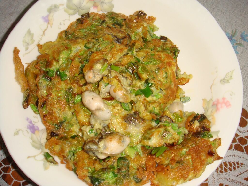 Oyster omelette DSC09024 (4909864865)