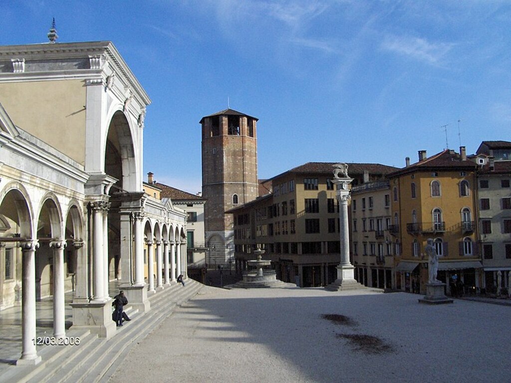 UdinePiazzaLibertàeLoggiaSanGiovanni