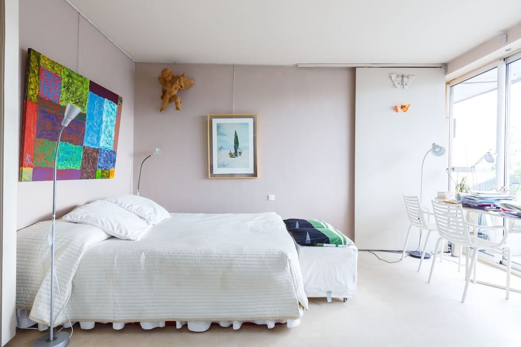 Clean and inviting bedroom