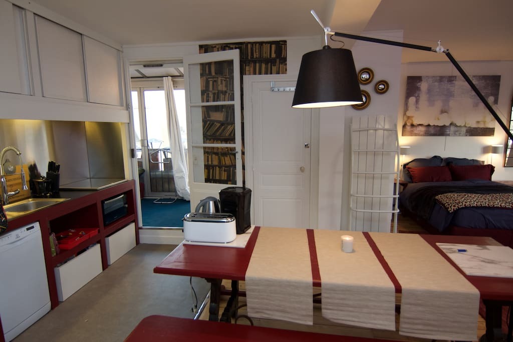 Cosy dining area