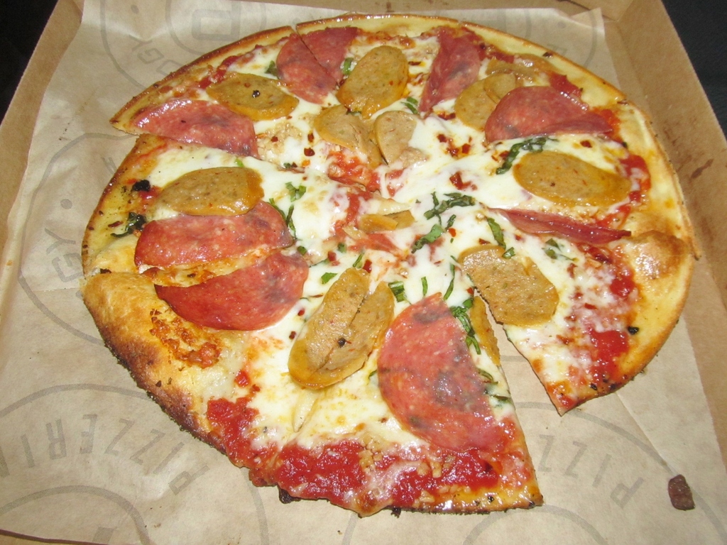 Pieology Spicy Italian Pizza (39278550165)
