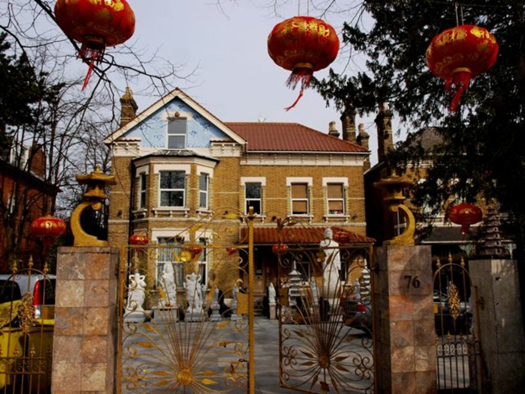 Linh Son Buddhist Temple at 76 Beulah Hill - geograph.org.uk - 1759145