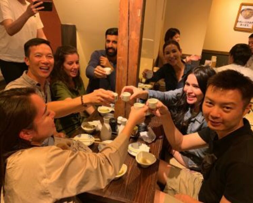 osaka bar hopping night tour in nanba