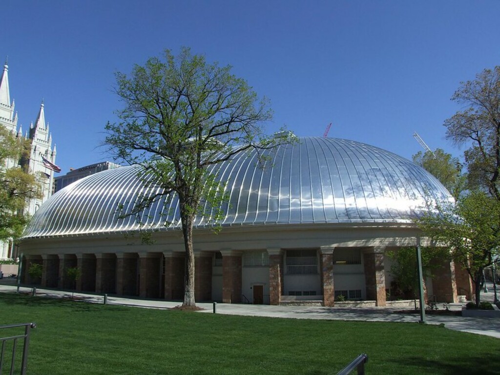 Temple Square, Salt Lake City: the Tabernacle