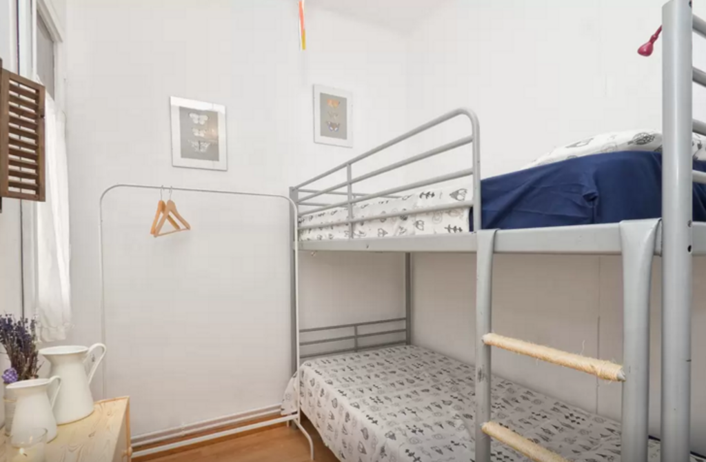 Happy Bunk Bedroom near Beach
