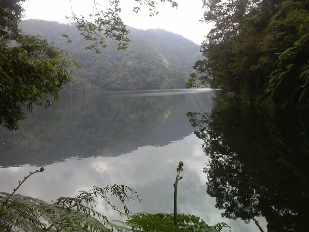 LakeDanaoNearBais