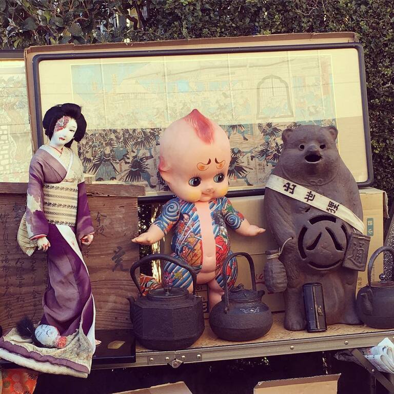 things to do in winter in tokyo | go souvenir shopping at boroichi market ii