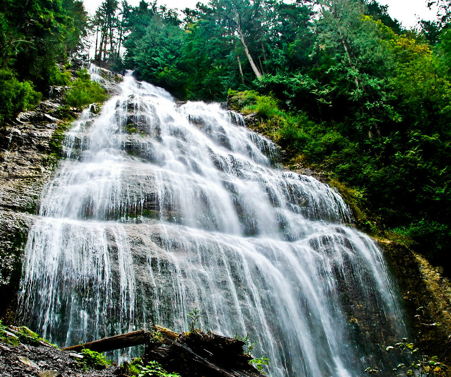 Bridal Veil Falls, Canada
