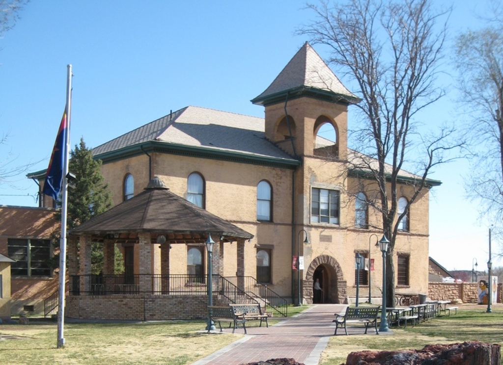 Historic Navajo County Courthouse and Museum cropped