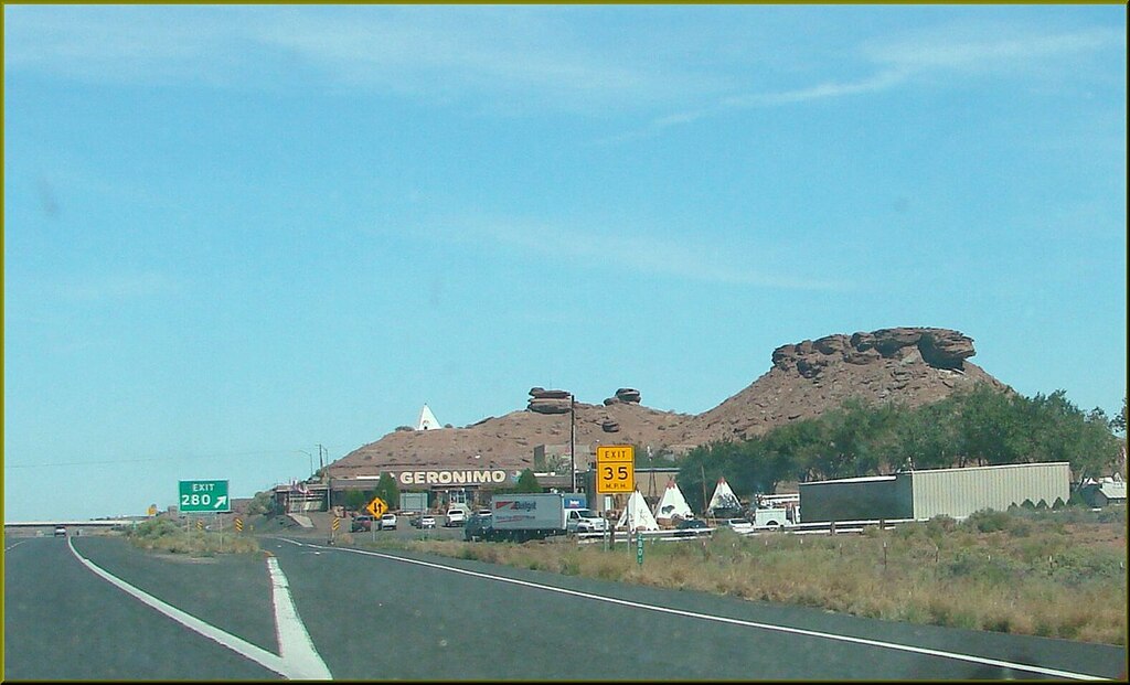 Indian Trading Post, I-40 West, AZ 7-30-13a (11501413356)