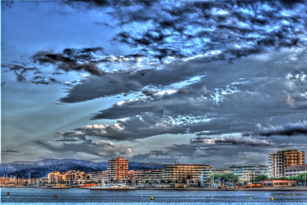 SAINT RAPHAEL Vue de Port Fréjus