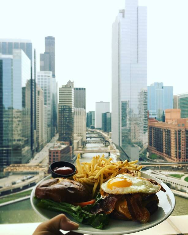 rooftop bars in river north | cityscape bar