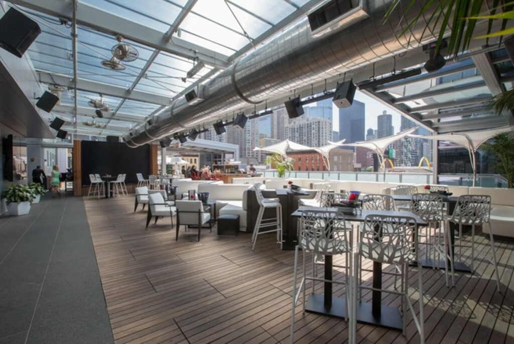 rooftop bars in river north | io godfrey rooftop lounge