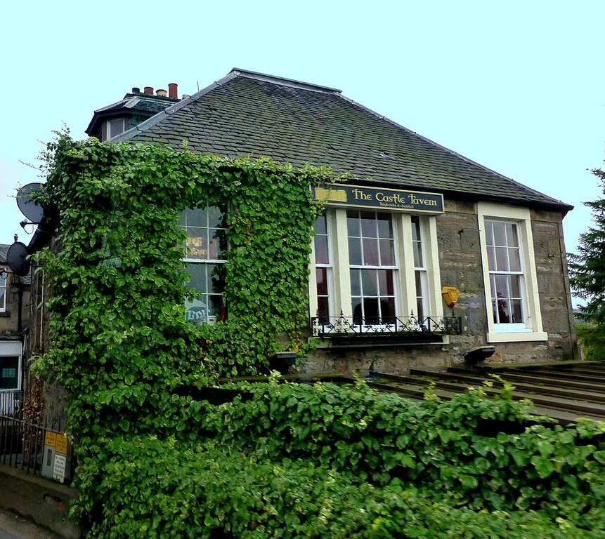 Inverness - The Castle Tavern - panoramio