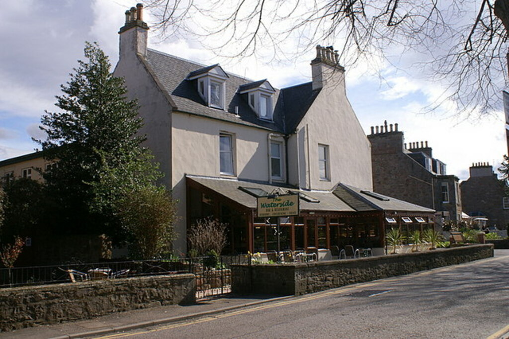 The Waterside, Inverness - geograph.org.uk - 1247075