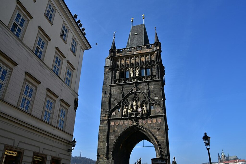 Old Town Bridge Tower, Prague, late 14th century (1) (26276029765)