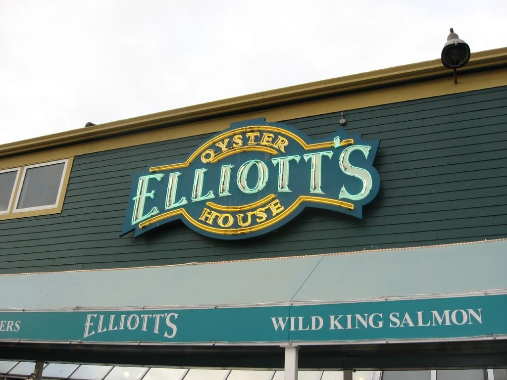 Elliotts Oyster House, Central Waterfront, Seattle, Washington