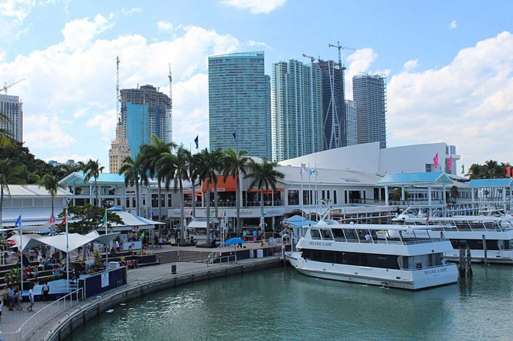 Bayside Marketplace Waterside