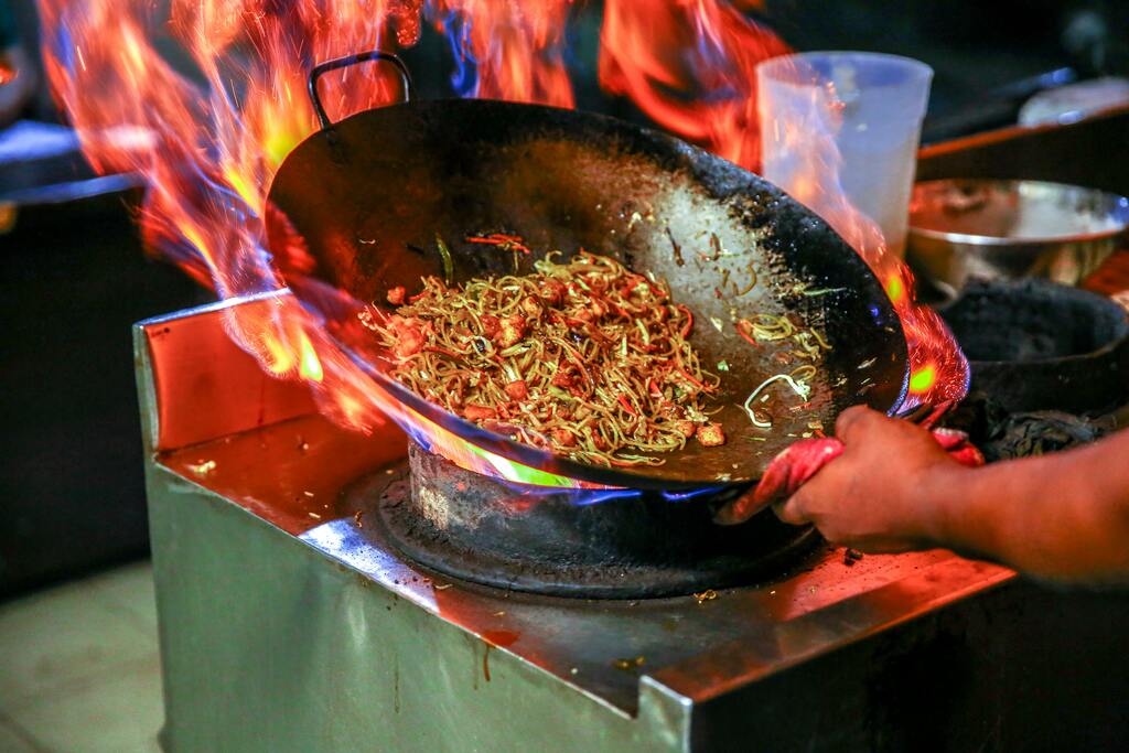 Best Street Food Markets In Singapore