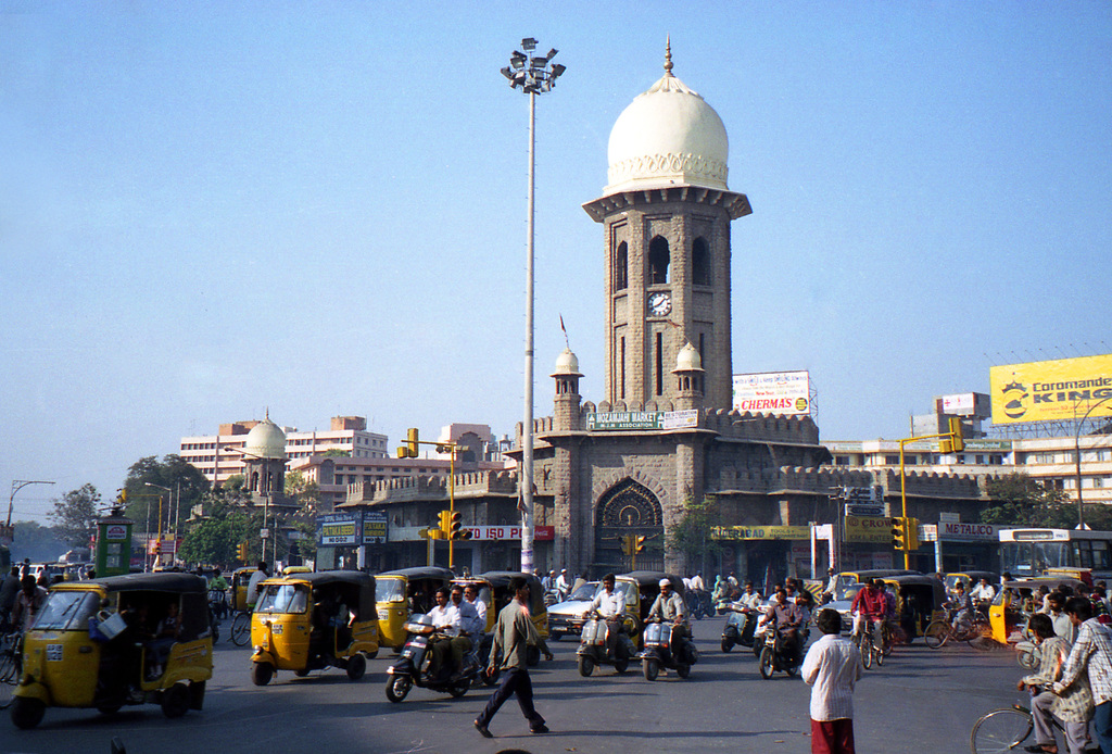 Hyderabad street corner (6118912024)
