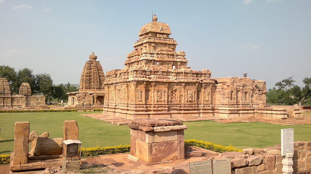 A-temple-at-pattadakal-badami