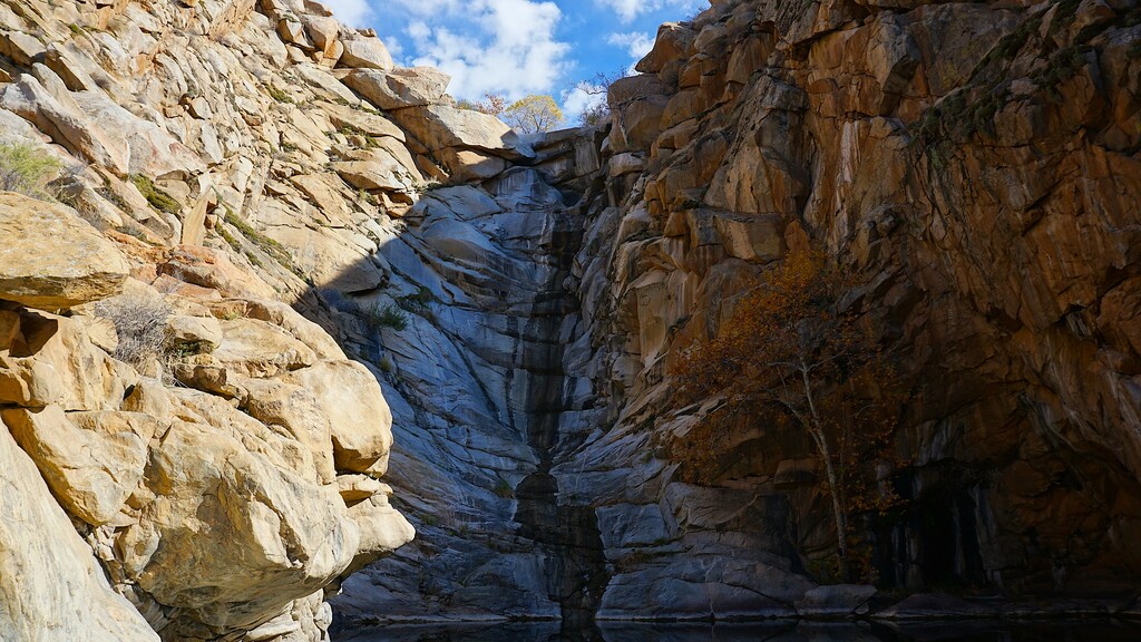 Cedar Creek Falls