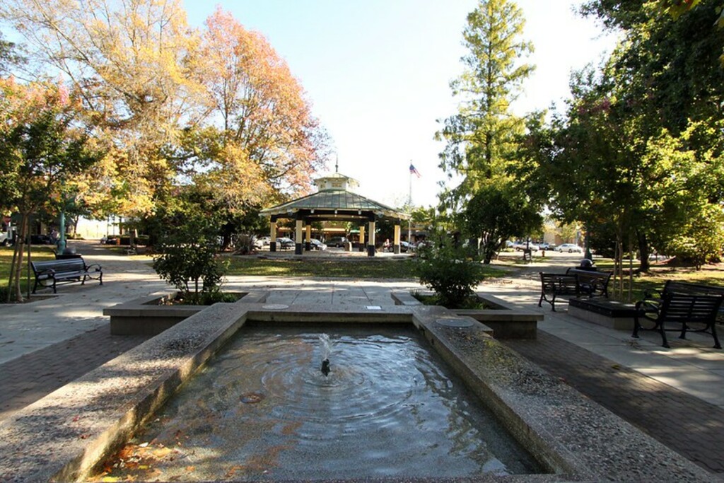 Healdsburg Plaza