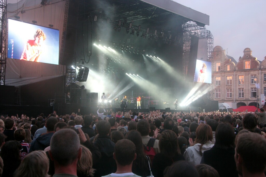 Mika at the Main Square Festival in 2008