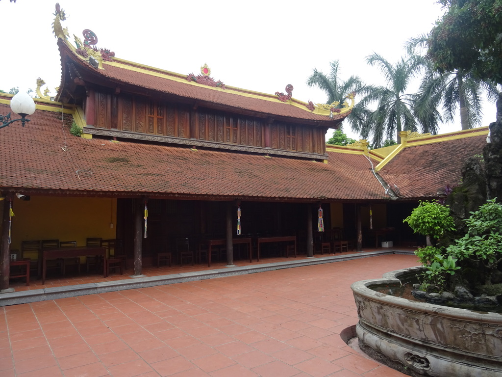 Trấn Quốc Pagoda 2