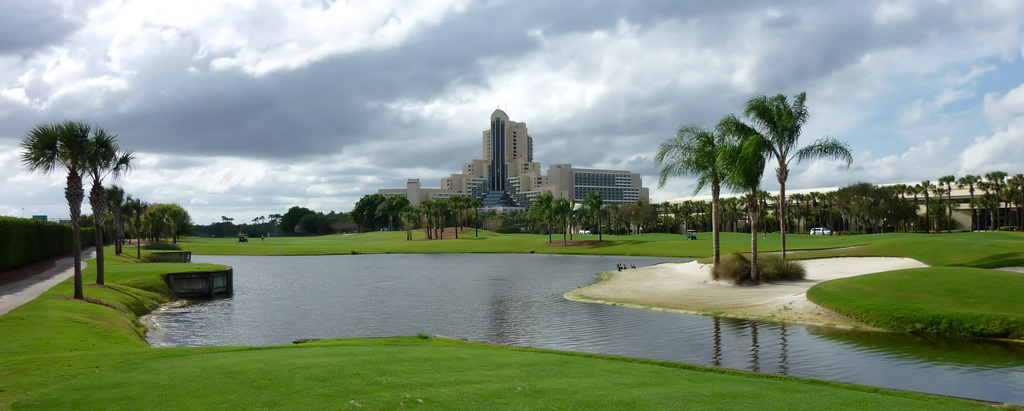 Hawk's Landing 18th hole