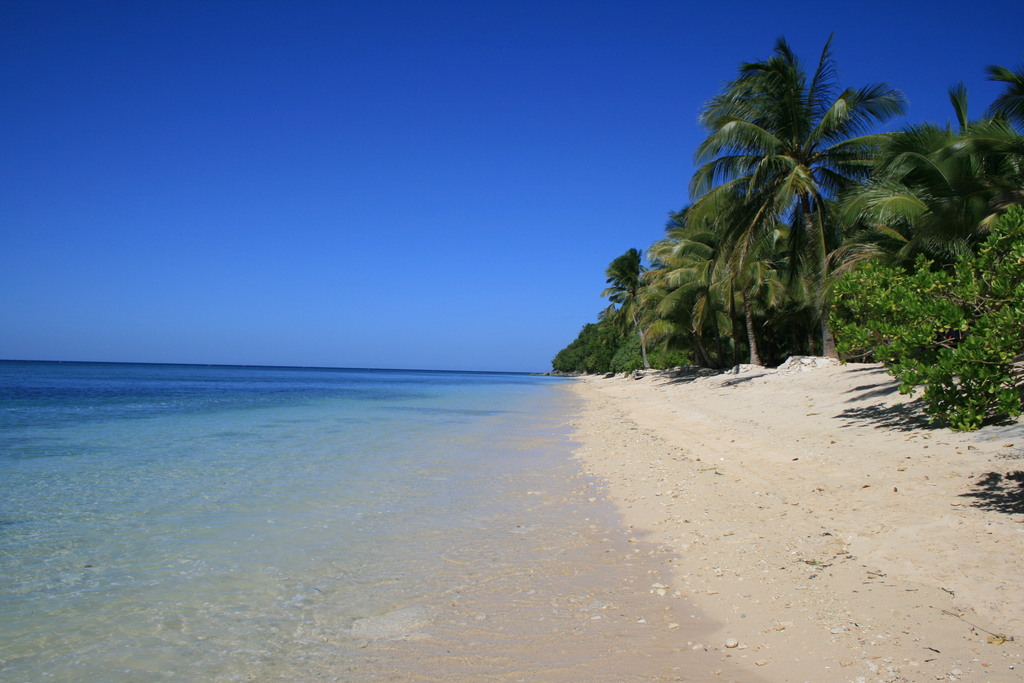 Gumasa Beach: Isla Jardin del Mar