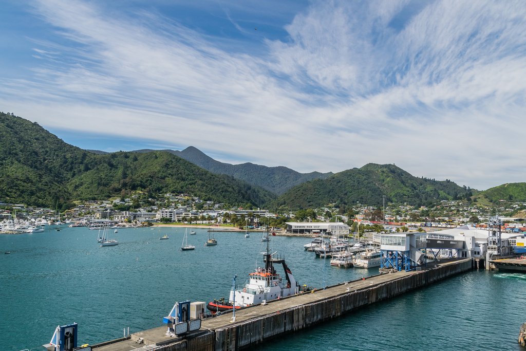 View of the harbour in Picton 03