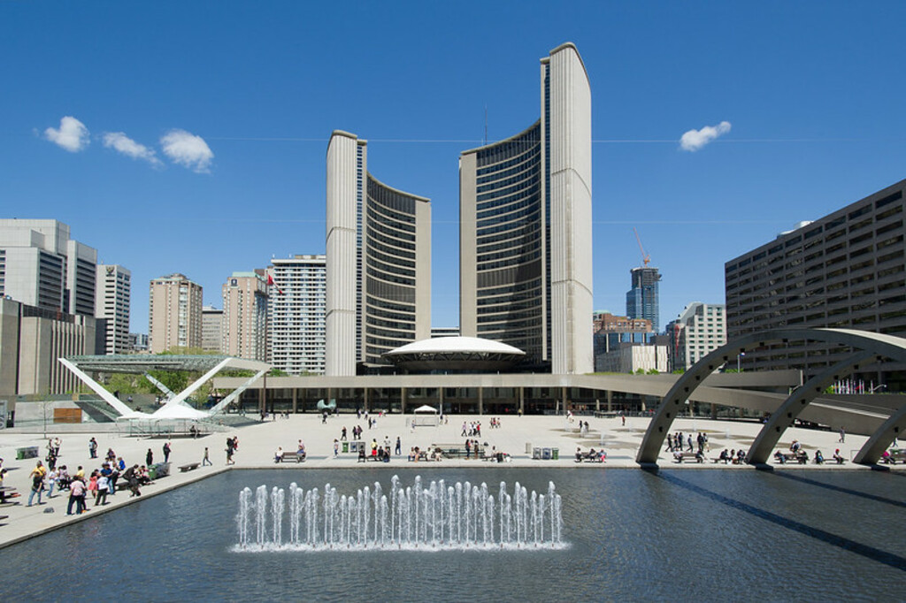 Toronto: City Hall
