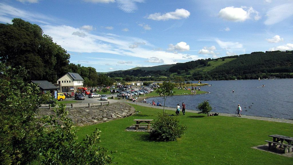 Llyn Tegid (Lake Bala) Visitor Centre - panoramio
