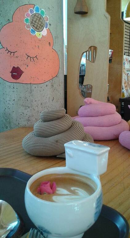 Poop cafe!