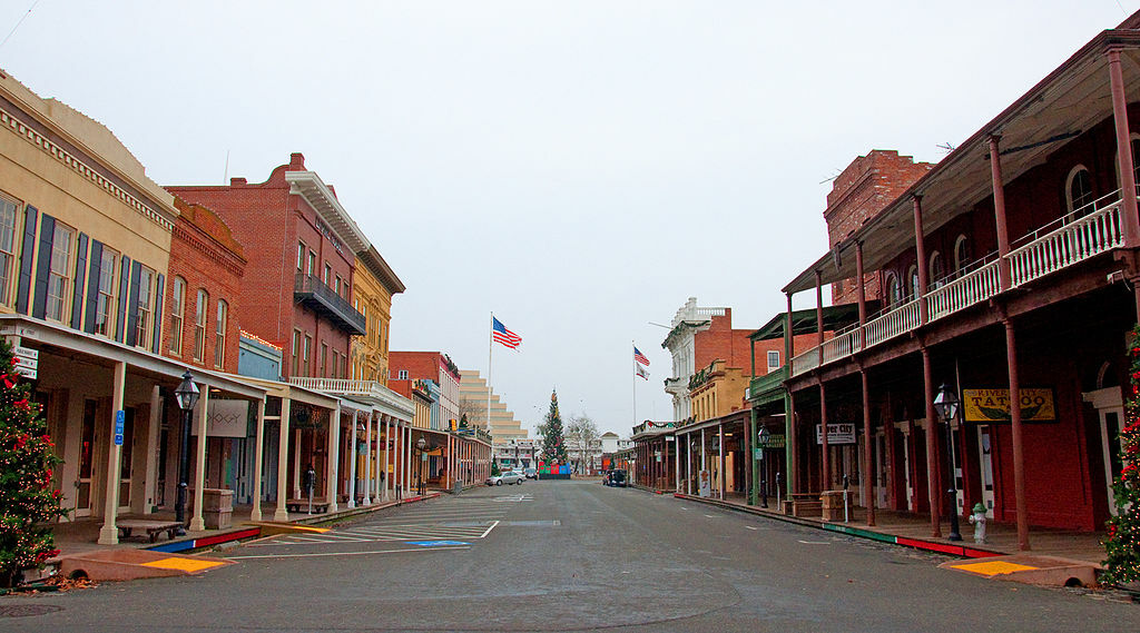 Sacramento old town 12-25-10 (16) Wiki