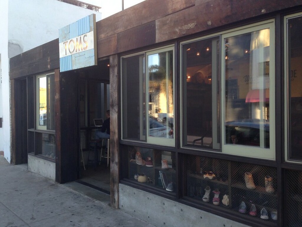TOMS Flagship Store