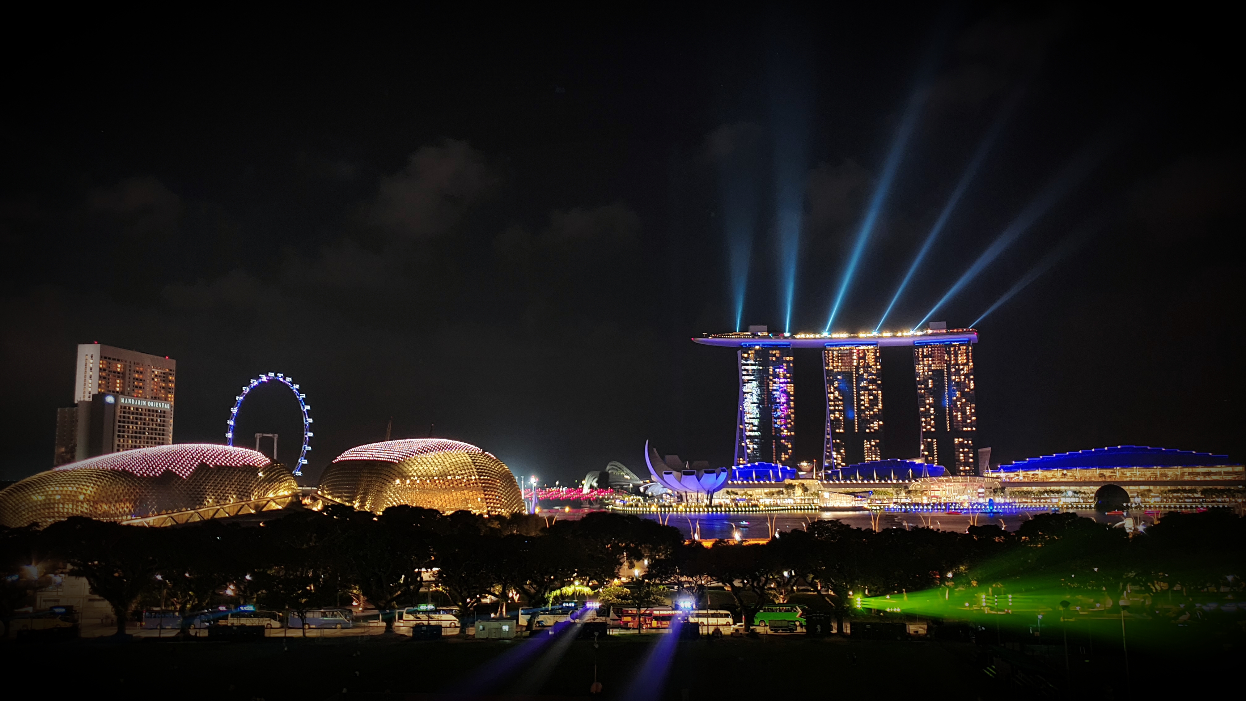 Marina Bay Icon landmark - MBS, Esplanade, Singapore Flyer 
