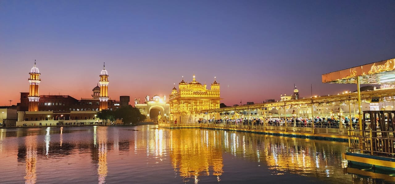 Sunrise at the Golden Temple
