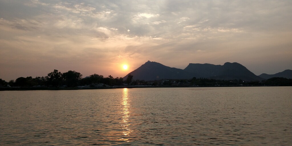 Sunset at Lake Pichola