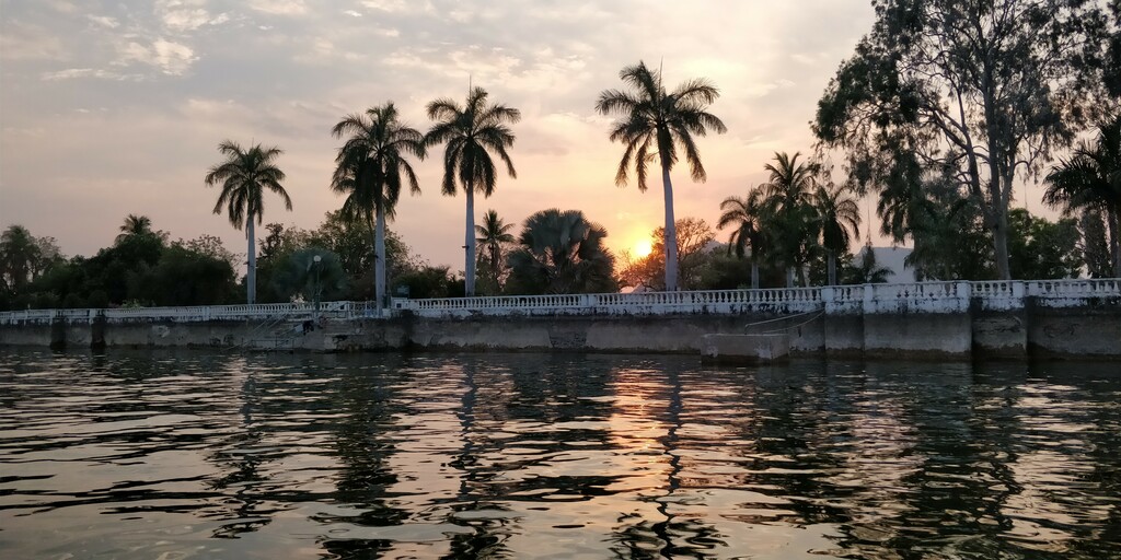 Sunset at Lake Pichola