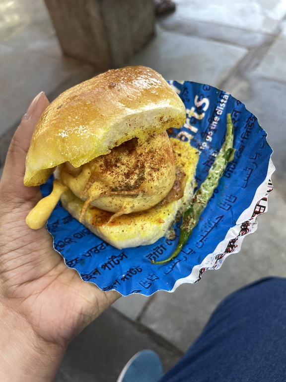 Vada pav at Juhu Beach