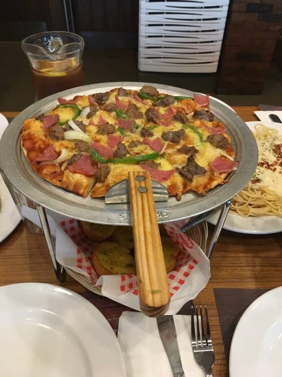 Shakey's