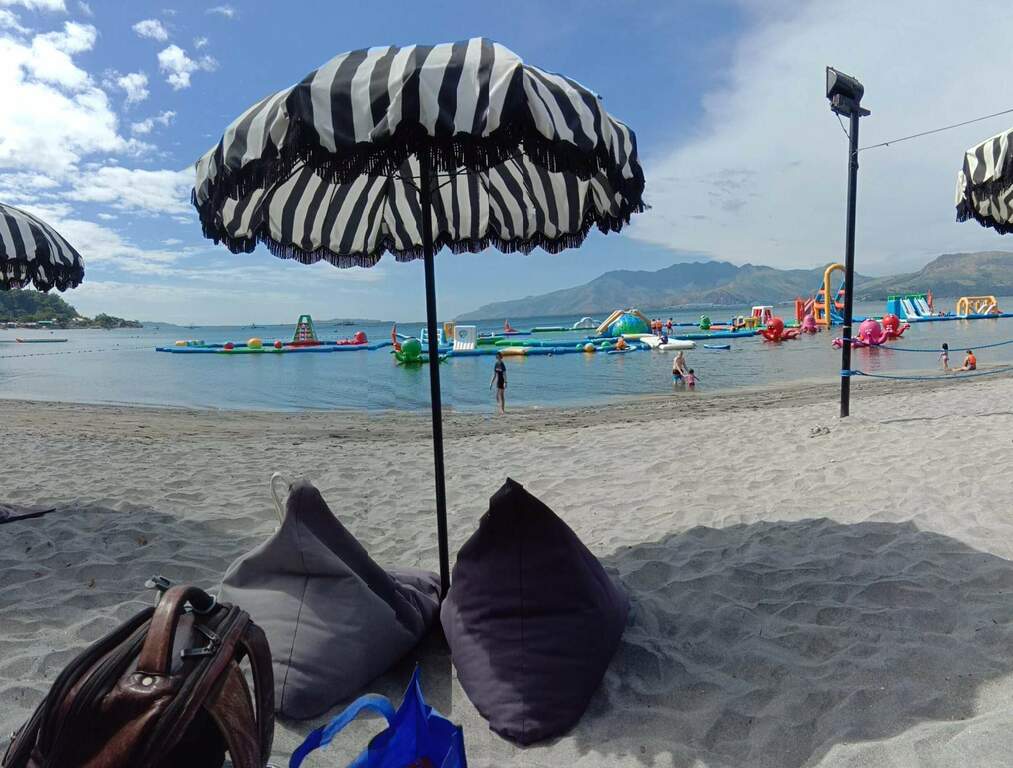 Inflatable Island