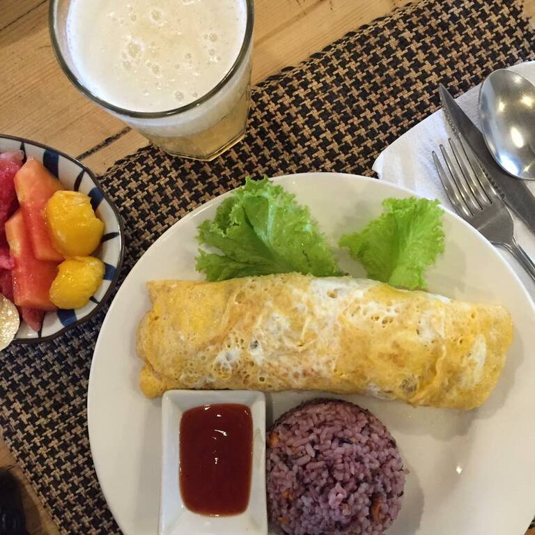 Breakfast at Cafe by the Ruins