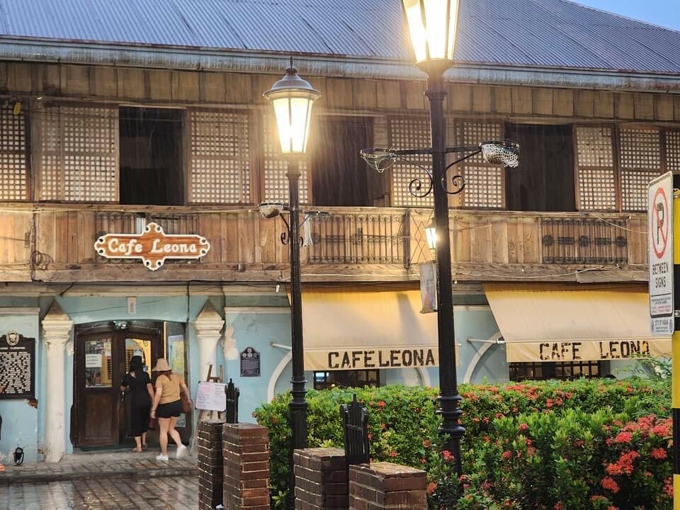 Cafe Leona
