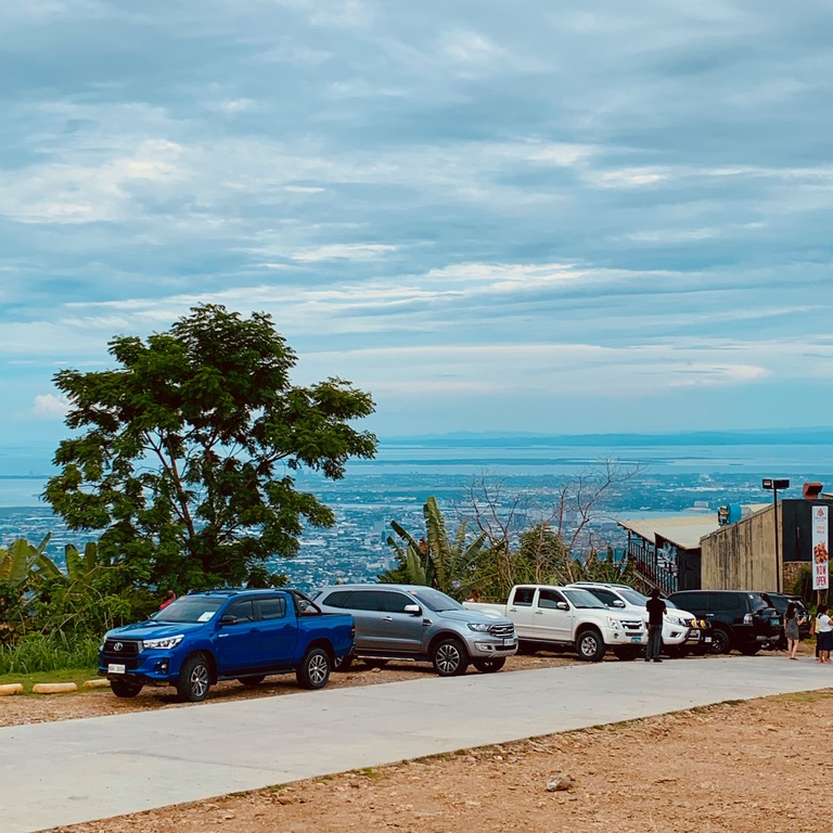 Outside Tops Lookout