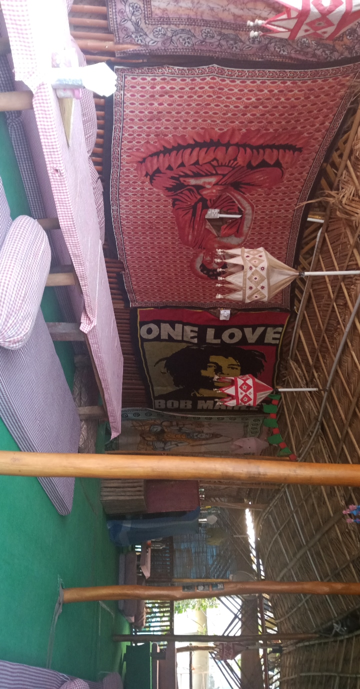 Harry's Cafe, Laxman Jhula